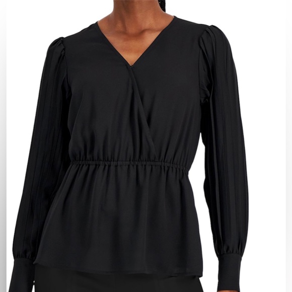 Anne Klein Women’s Pleated Sleeve V-neck Georgette Blouse. - Picture 2 of 4